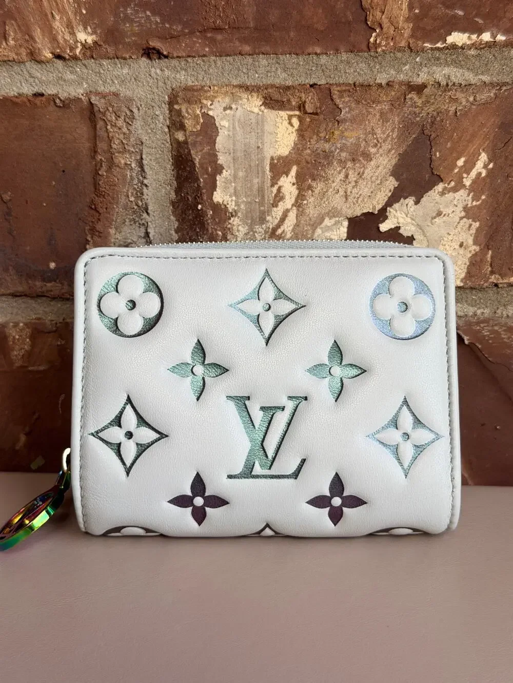 Louis Vuitton Coussin Lou Wallet LV Ski Monogram Embossed Lambskin Grey 72953